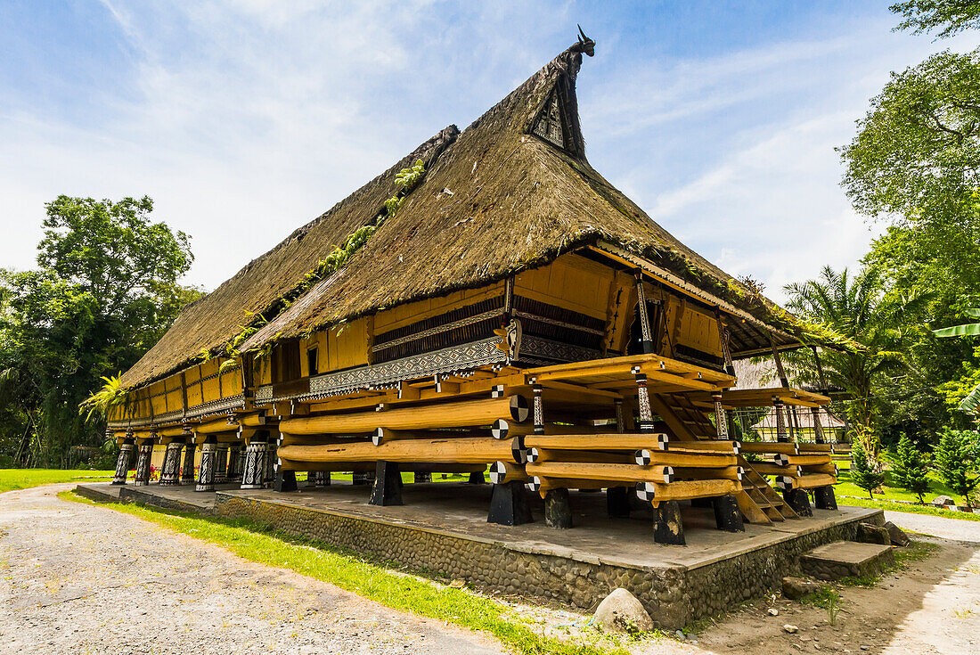 Main longhouse in the compound of the Simalungan Batak chiefs, Rumah Bolon, North Sumatra, Indonesia