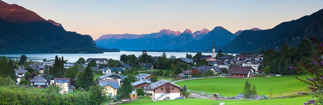 Elevated view over St. Gilgen, Wolfgangsee, Flachgau, Salzburger Land, Upper Austria, Austria, Europe