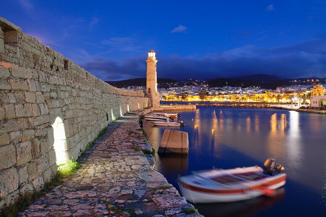 Lighthouse at old Venetian harbour, Rethymno (Rethymnon), Crete, Greek Islands, Greece, Europe