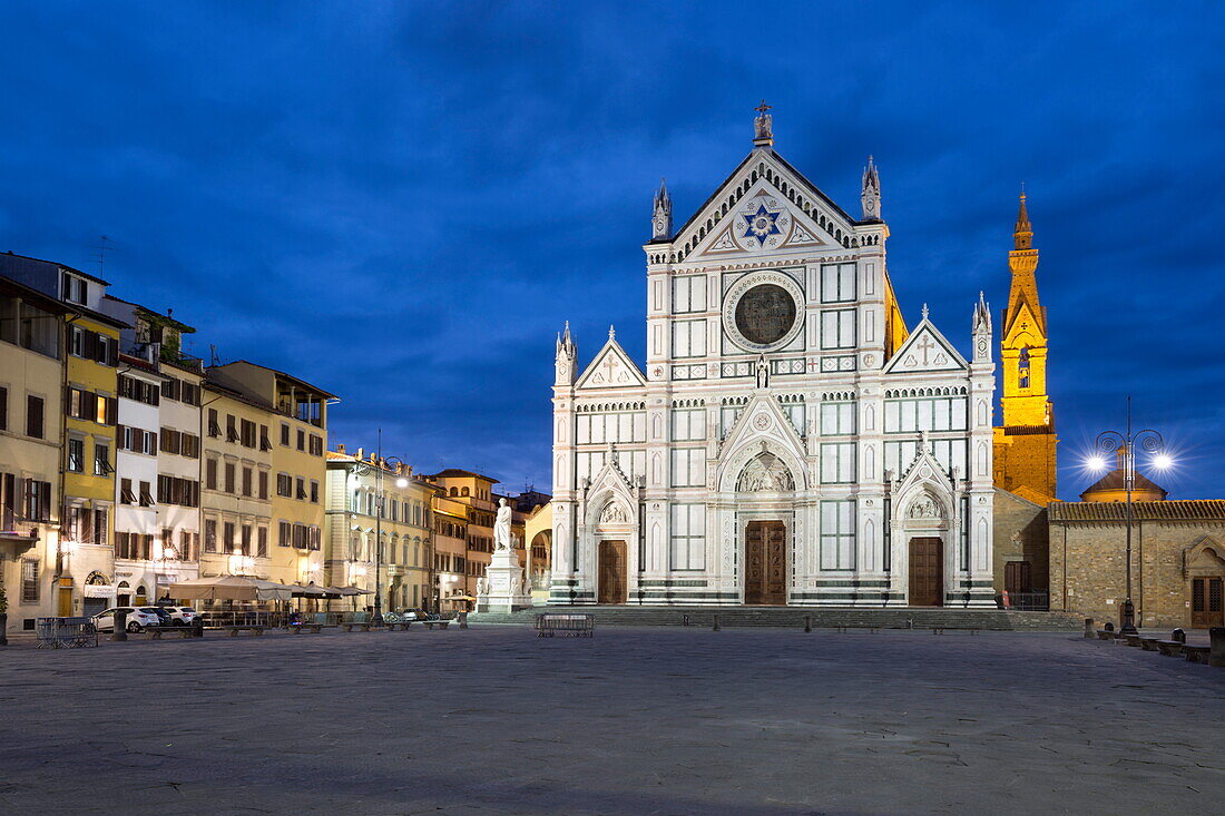 Santa Croce church at night, Piazza Santa Croce, Florence, UNESCO World Heritage Site, Tuscany, Italy, Europe