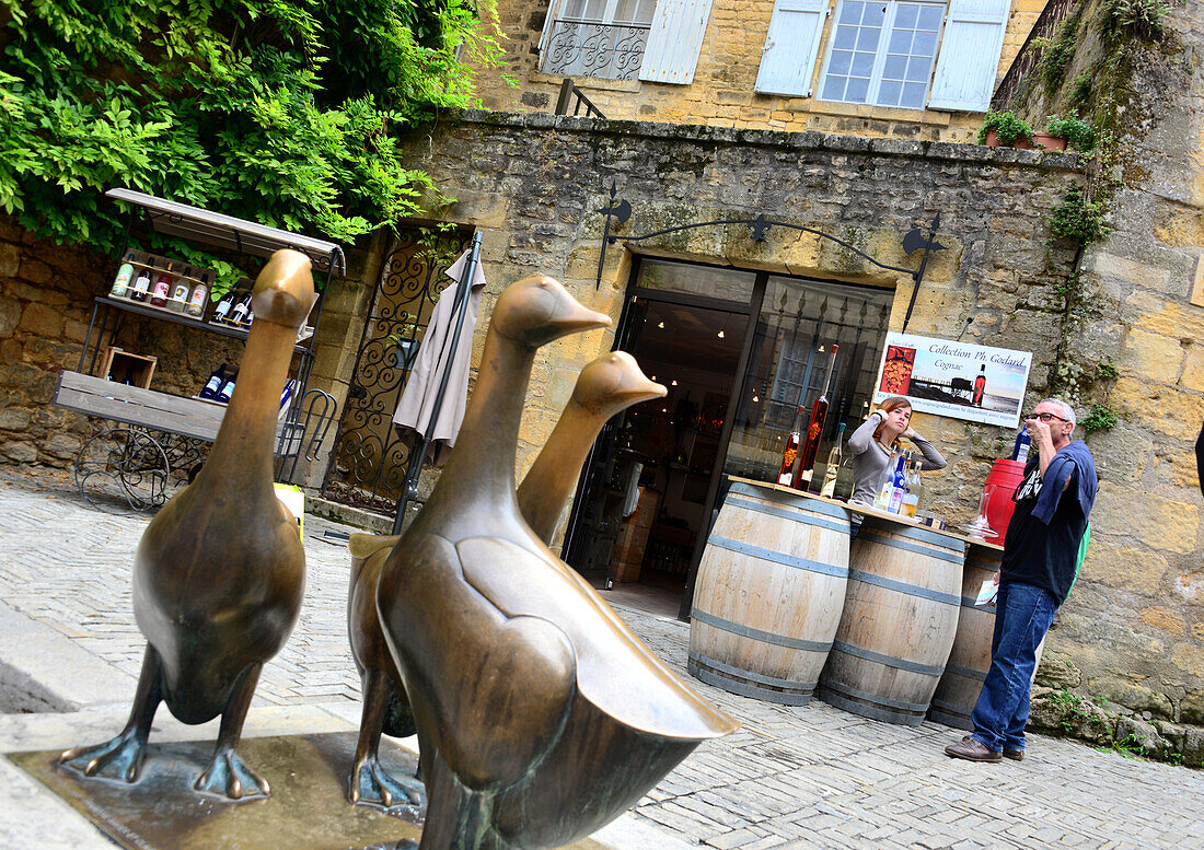 in der Altstadt von Sarlat-la-Canéda, Périgord, Dordogne, Aquitaine, West-Frankreich, Frankreich