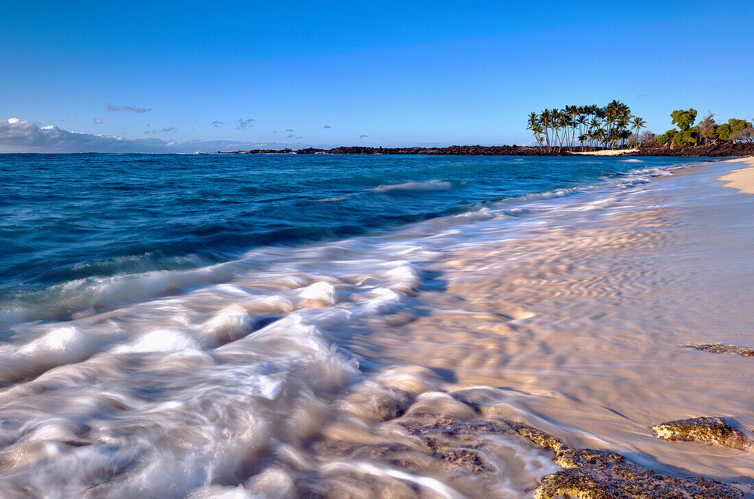 'Mahaiula Beach and surf, Kona Coast; Kona, Big Island, Hawaii, United States of America'