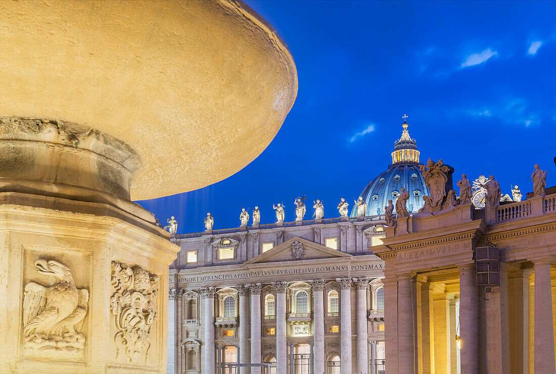 'St. Peter's Square; Rome, Lazio, Italy'