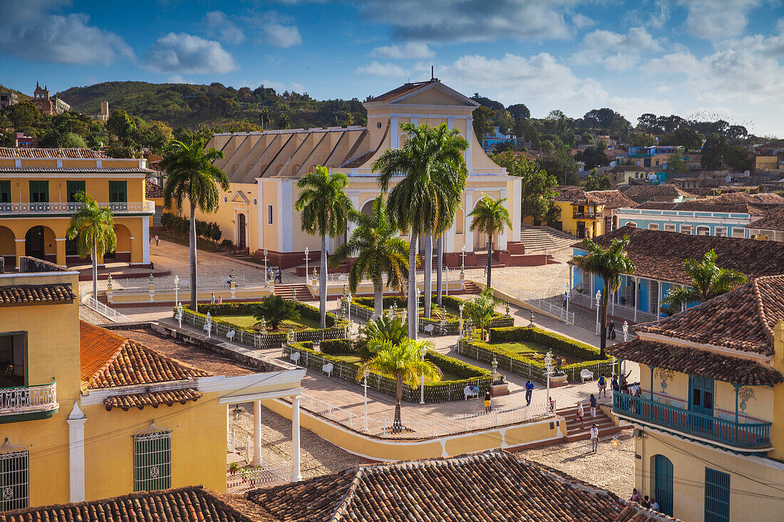 View of Plaza Mayor looking towards Iglesia Parroquial de la Santisima Trinidad (Church of the Holy Trinity), Trinidad, UNESCO World Heritage Site, Sancti Spiritus Province, Cuba, West Indies, Caribbean, Central America