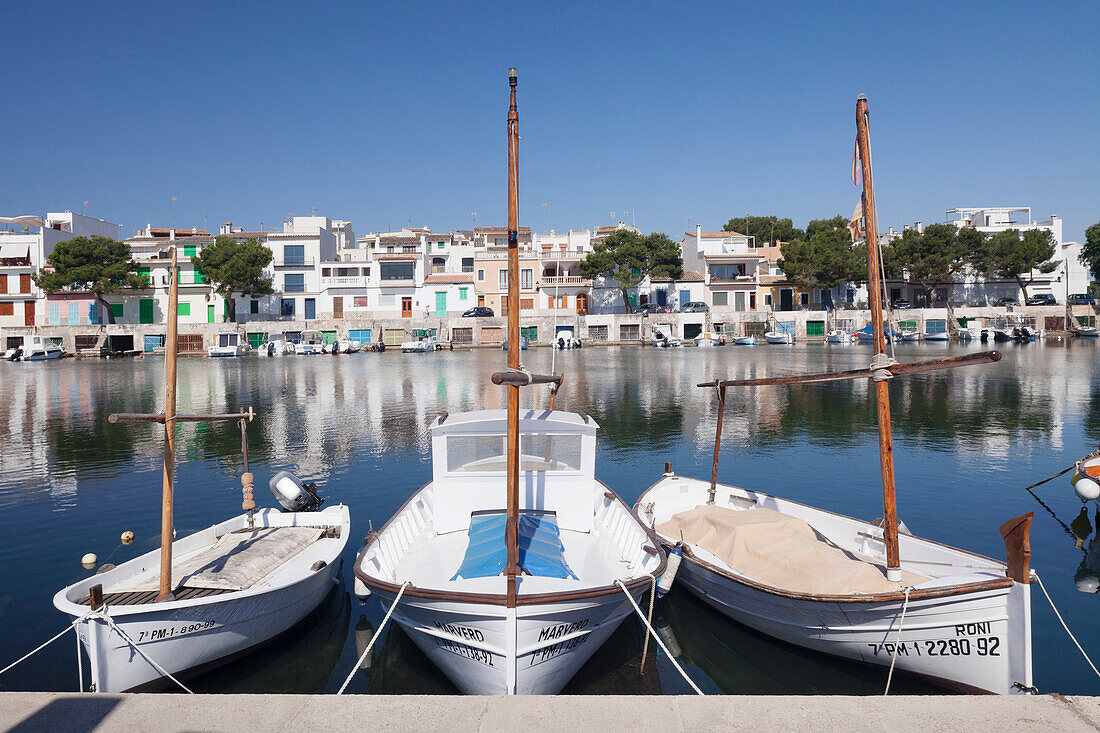 Fishing boats at fishing port, Porto Colom, Majorca (Mallorca), Balearic Islands (Islas Baleares), Spain, Mediterranean, Europe