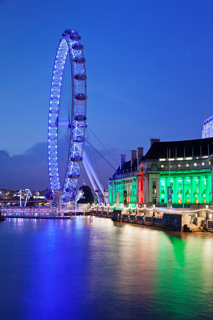 Millennium Wheel (London Eye), Old County Hall, London Aquarium, River Thames, South Bank, London, England, United Kingdom, Europe