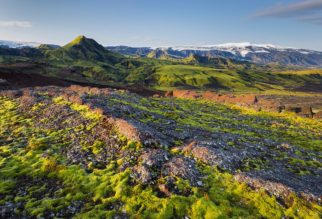 Mountain landscape, Rjupnafell, Myrdalsjoekull, Fjallabak, South Island, Island