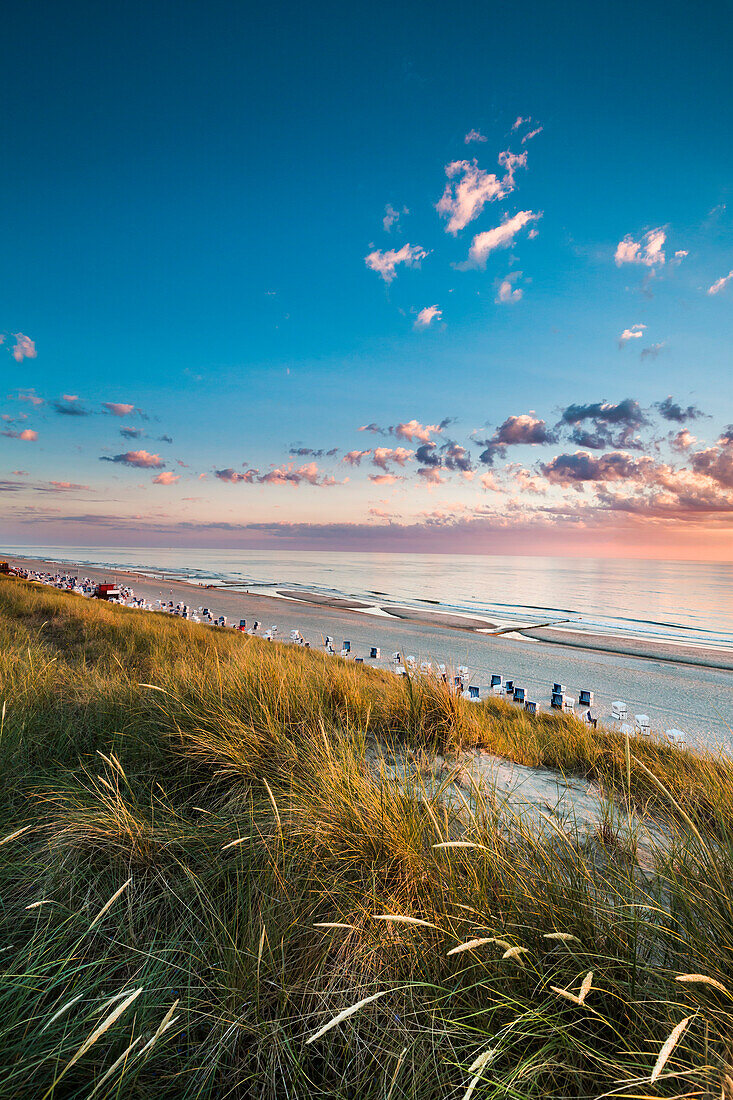 Sunset, beach and dunes, Wenningstedt, Sylt Island, North Frisian Islands, Schleswig-Holstein, Germany