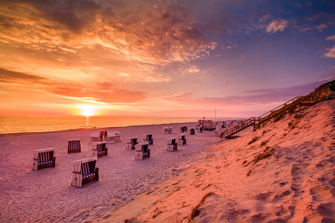 Sunset over the sea, Westerland, Sylt Island, North Frisian Islands, Schleswig-Holstein, Germany