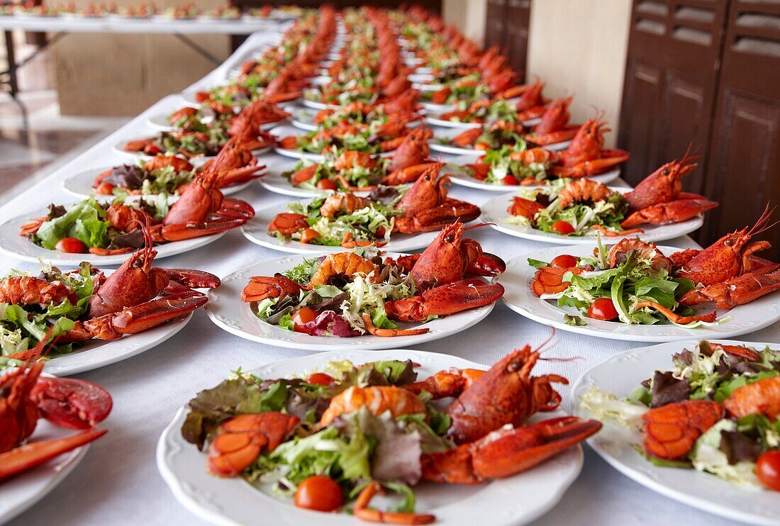 Food preparation, lobster salad, Palacio de Miramar, San Sebastian, Gipuzkoa, Euskadi, Spain