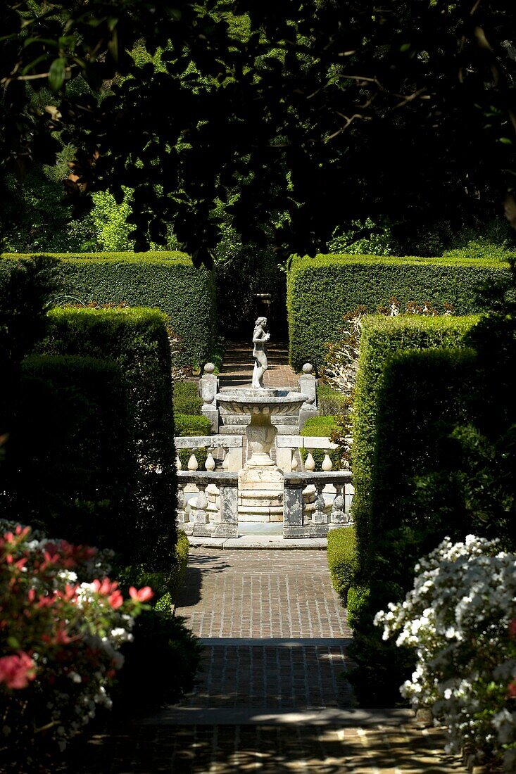 SUNKEN GARDEN ELIZABETHAN GARDENS NORTH END ROANOKE ISLAND OUTER BANKS NORTH CAROLINA USA