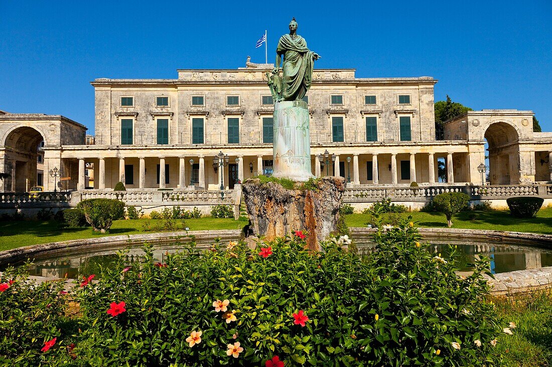 Hadrian sculpture in front of the palace of St. Michael and St. George Town of Corfu, Corfu, Ionian Islands, Greece, Mediterranean Sea.
