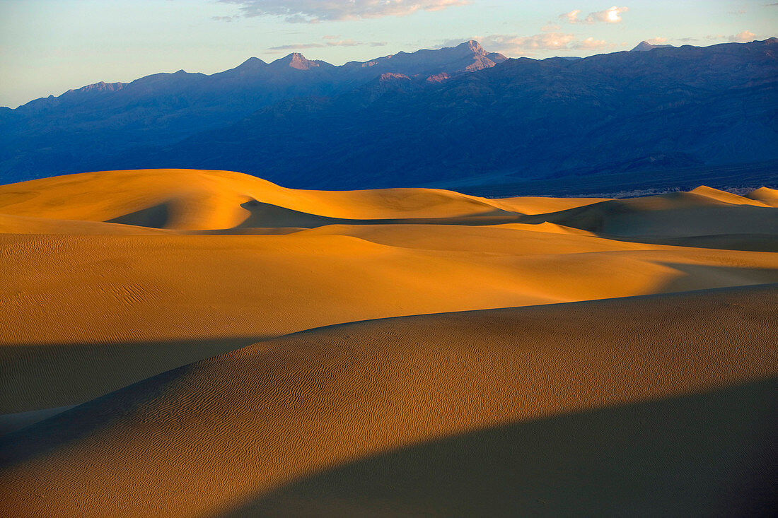 Mesquite Sand Dunes, USA, Amerika, Vereinigte Staaten, Kalifornien, Death Valley Nationalpark, Dünen, Sand, Sanddünen, Morgenlic