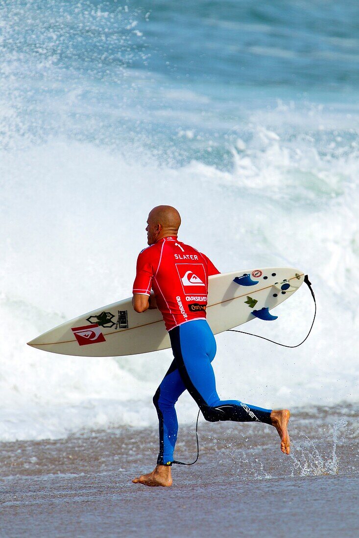 Kelly Slater, nine times winner of the surfing world champions, Hossegor, South West Cost, France