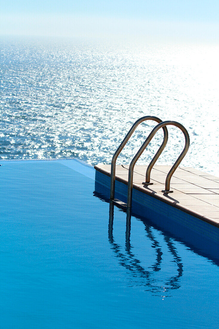 Overflow swimming pool, Costa Tropical, Andalusia, Spain