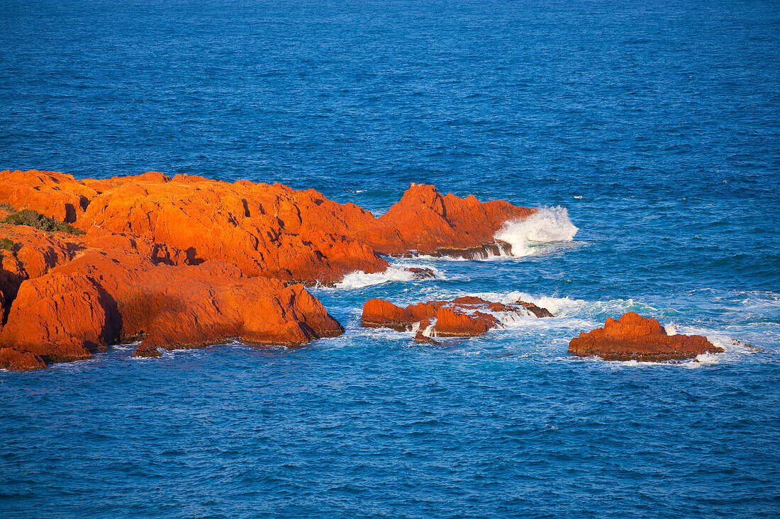 Cap Roux, France, Europe, Côte dAzur, Provence, Var, sea, Mediterranean Sea, coast, rock, cliff, evening light