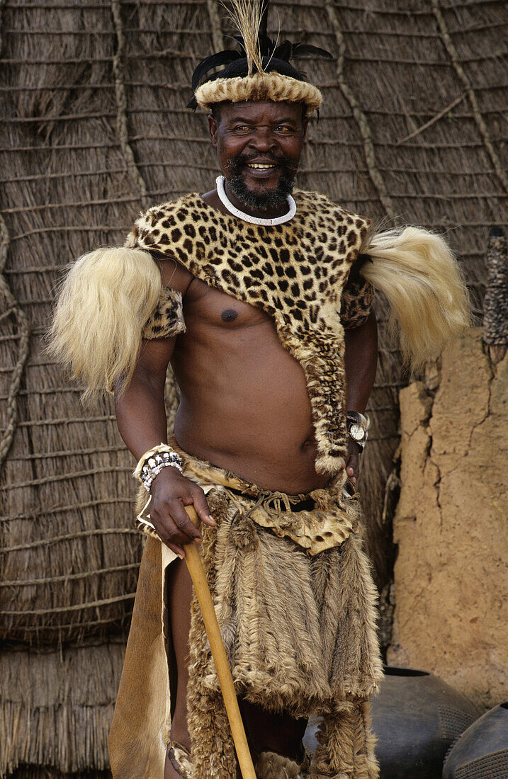 Zulu Folk, Zulu Warrior, Shakaland Kraal, Zululand, Kwa_Zulu_Natal, South_Africa, Africa, man