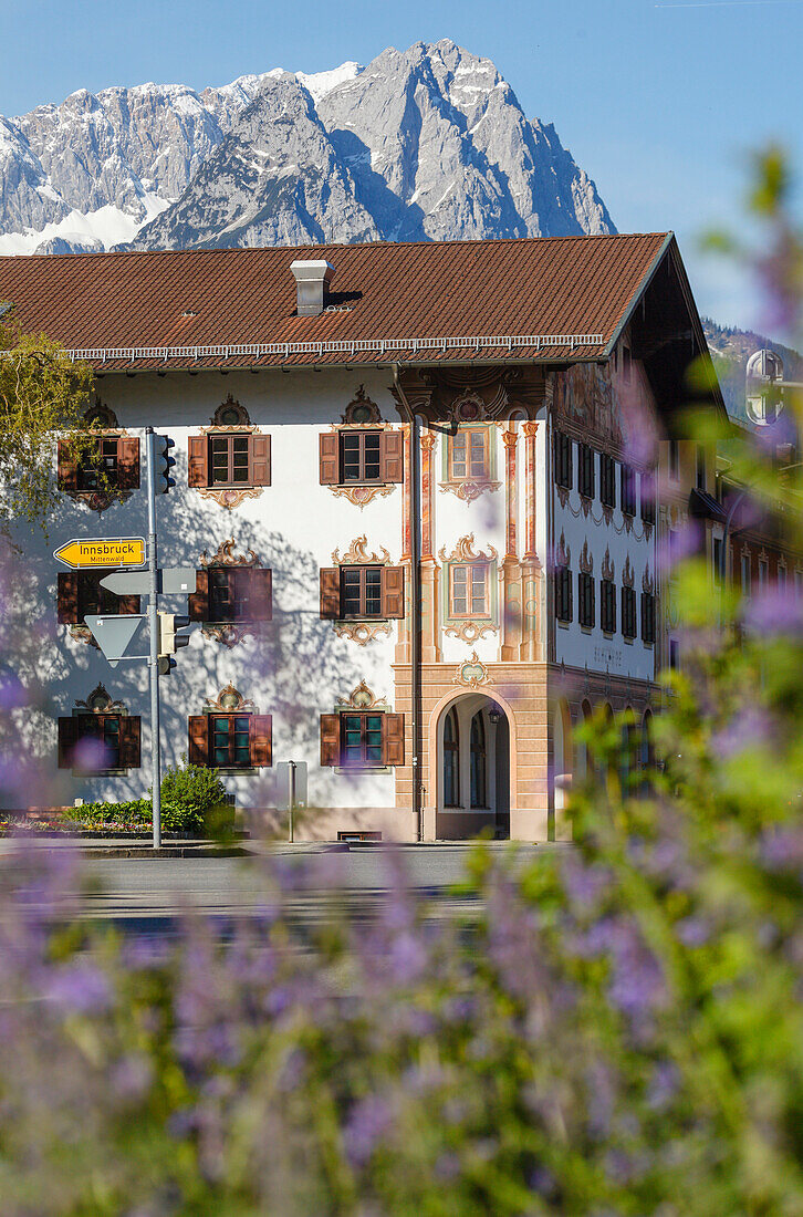 House on Rathausplatz square at the town hall, Partenkirchen, Zugspitze, Garmisch-Partenkirchen, Werdenfelser Land, Baverian Alps, Upper Baveria, Bavaria, Germany, Europe