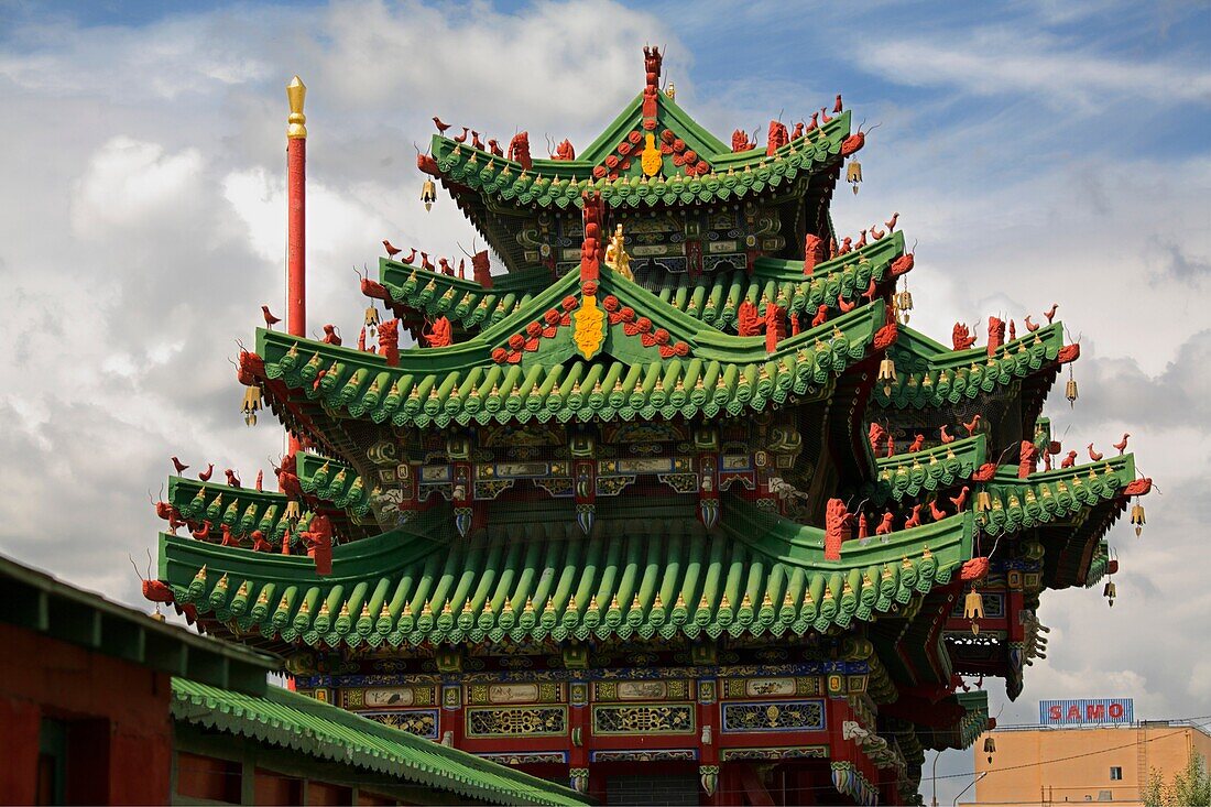 Traditional roof of the Bogd Khan Winter Palace Museum, Ulaanbaatar, Mongolia