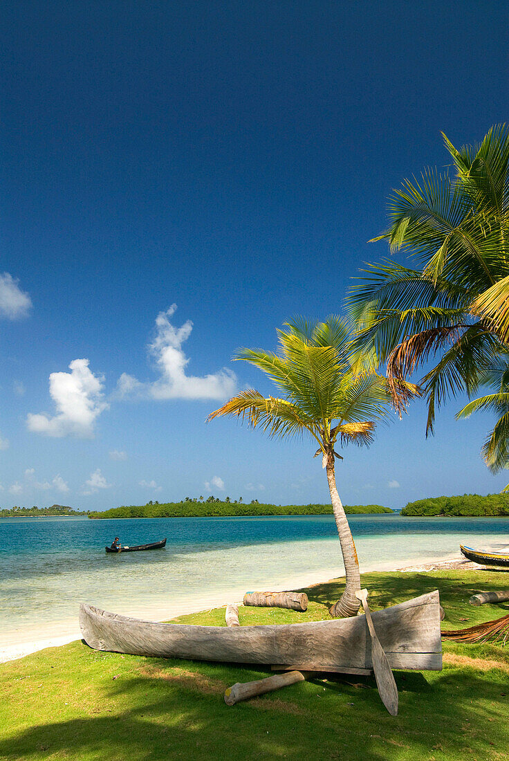 Dugout canoe, Yandup Island, San Blas Islands also called Kuna Yala Islands, Panama