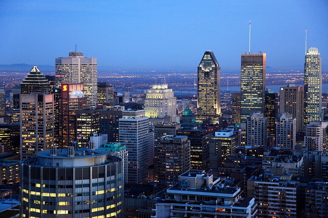 Canada, Quebec, Montreal, downtown skyline at night