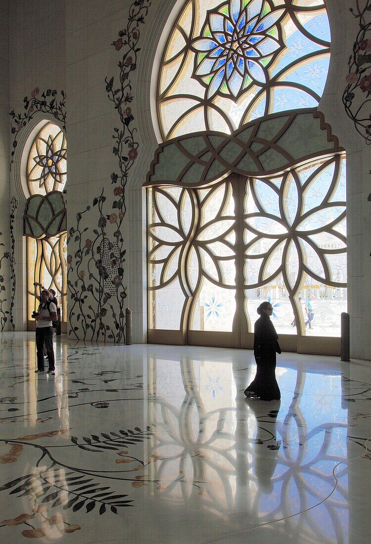 United Arab Emirates, Abu Dhabi, Sheikh Zayed bin Sultan al-Nahyan Mosque, interior,