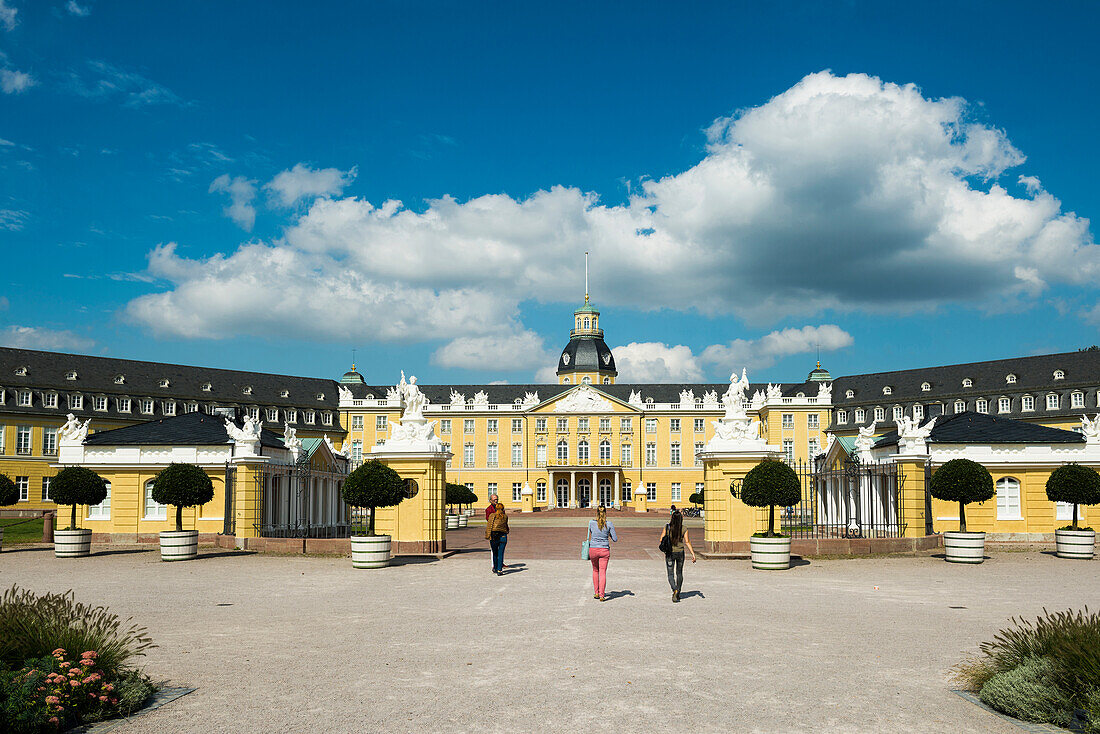 Schloss Karlsruhe, Karlsruhe, Baden-Württemberg, Deutschland
