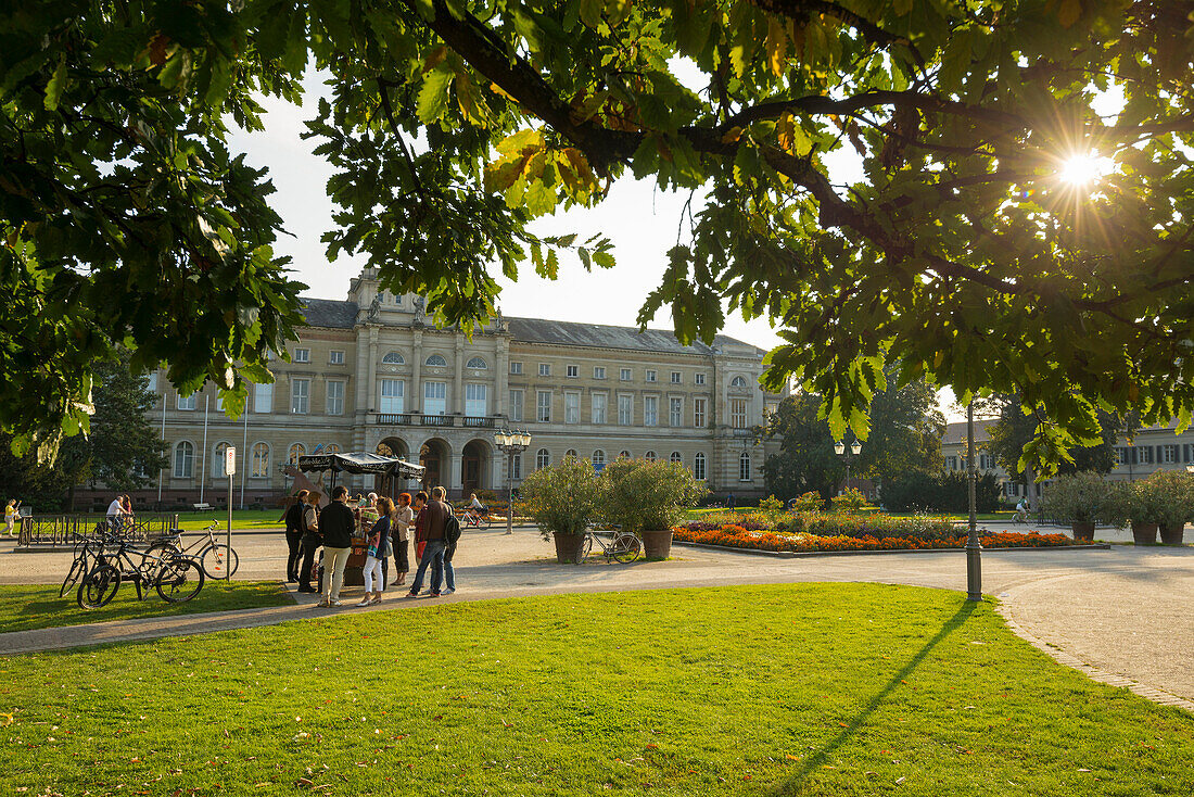 Friedrichplatz und Naturkunde Museum, Karlsruhe, Baden-Württemberg, Deutschland