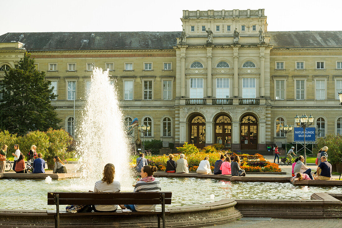 Friedrichplatz und Naturkunde Museum, Karlsruhe, Baden-Württemberg, Deutschland