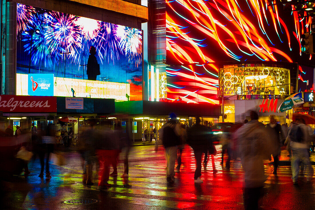 Times Square bei Nacht, Midtown, Manhattan, New York, USA