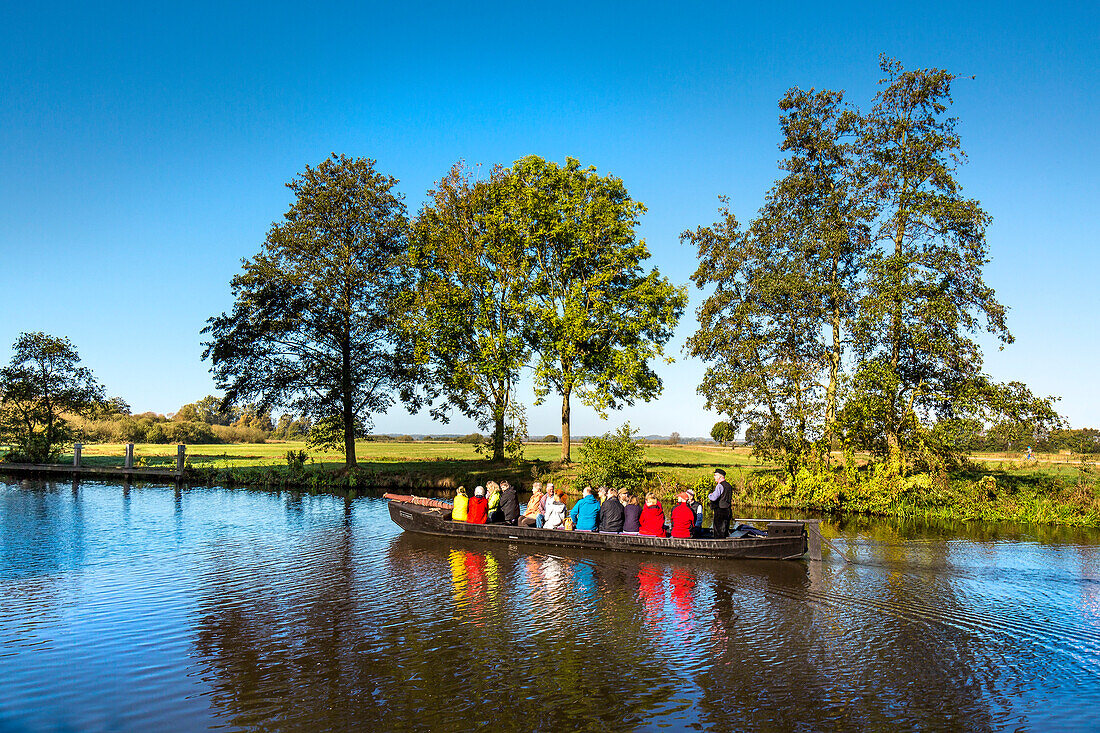 Boat tour on the river Hamme, Worpswede, Teufelsmoor, Lower Saxony, Germany