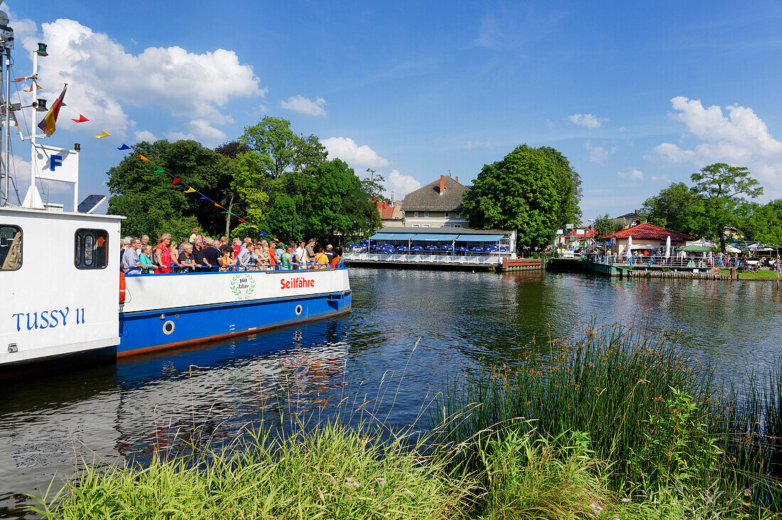 Ferry Celebration in Caputh, Cable Ferry Tussy II on the Caputher Gemuende of the Havel, Municipality Schwielowsee, Brandenburg, Germany