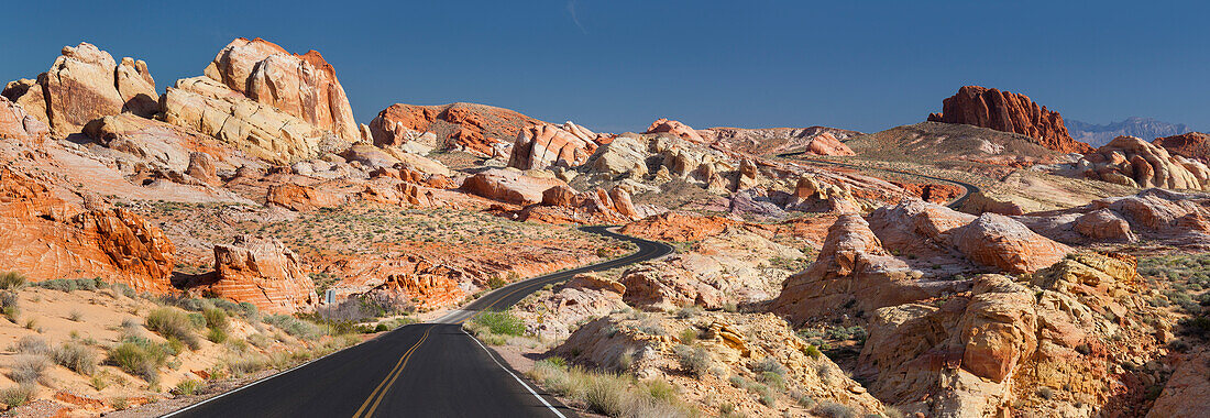 Mouse's Tank Road, Valley of Fire State Park, Nevada, USA