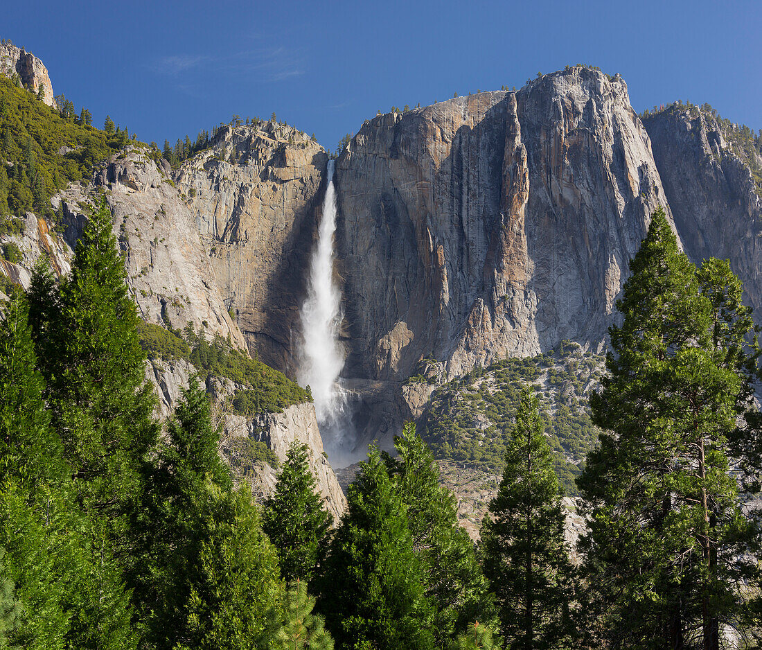 Upper Yosemmite Falls, Yosemite National Park, California, United States