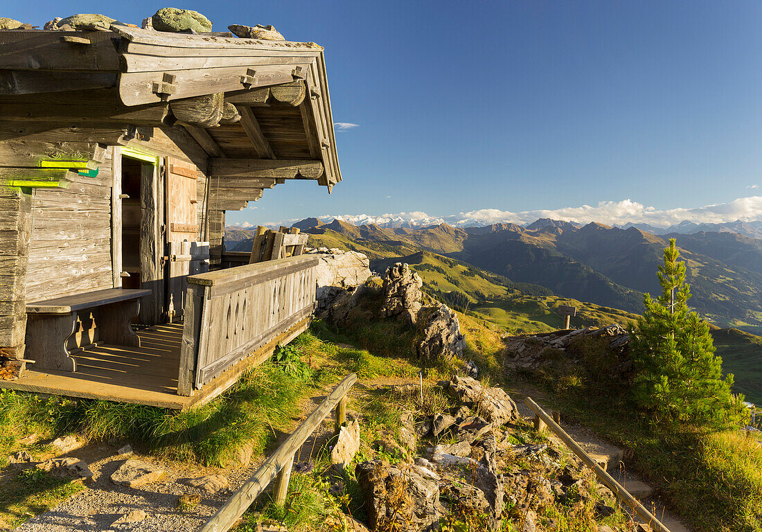 Hütte auf dem Kitzbüheler Horn, Kitzbüheler Alpen, Tirol, Österreich