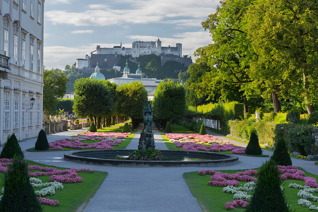 Festung Hohensalzburg, vom Schloss Mirabell, Salzburg, Österreich