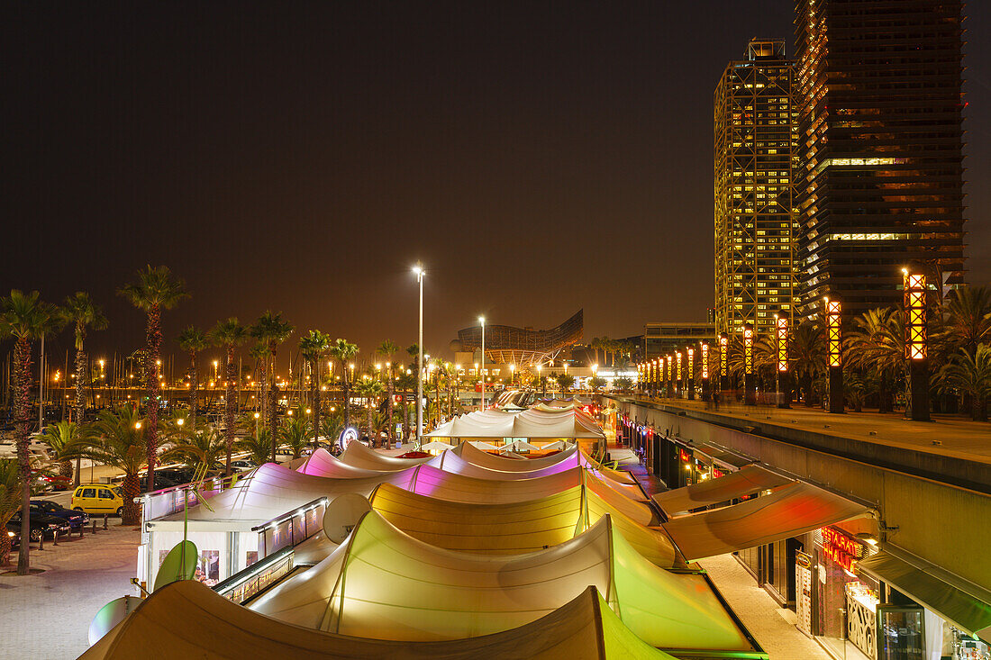 Torre Mapfre and Arts Hotel, Peix, Fish, sculpture by Frank O. Gehry, Port Olimpic, marina, Vila Olimpica, Barcelona, Catalunya, Catalonia, Spain, Europe