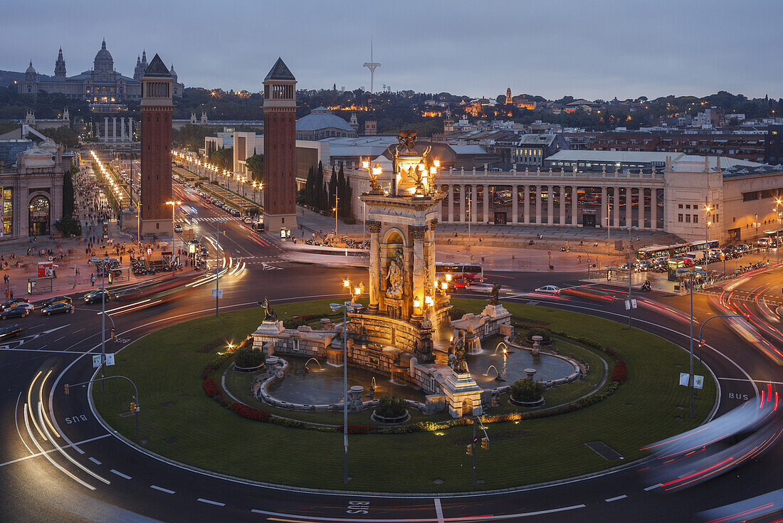 Blick über die Placa d´Espanya, Avinguda Reina Cristina, Palau Nacional, Museu Nacional d´Art de Catalunya, Barcelona, Katalonien, Spanien, Europa