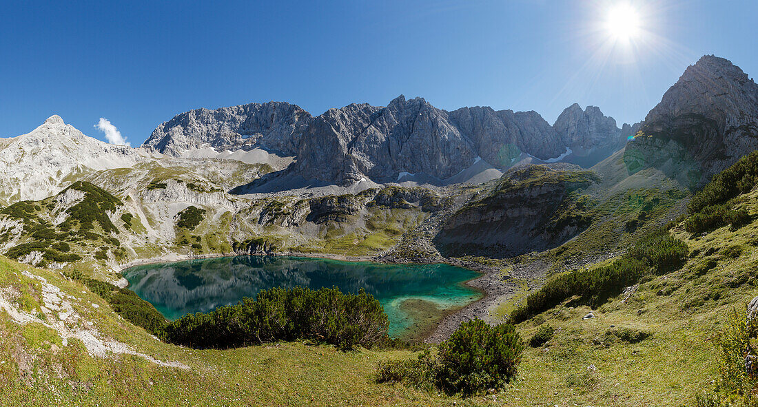 lake Drachensee, Mieminger mountains and vorderer Drachenkopf (r.), near Ehrwald, district Reutte, Tyrol, Austria, Europe