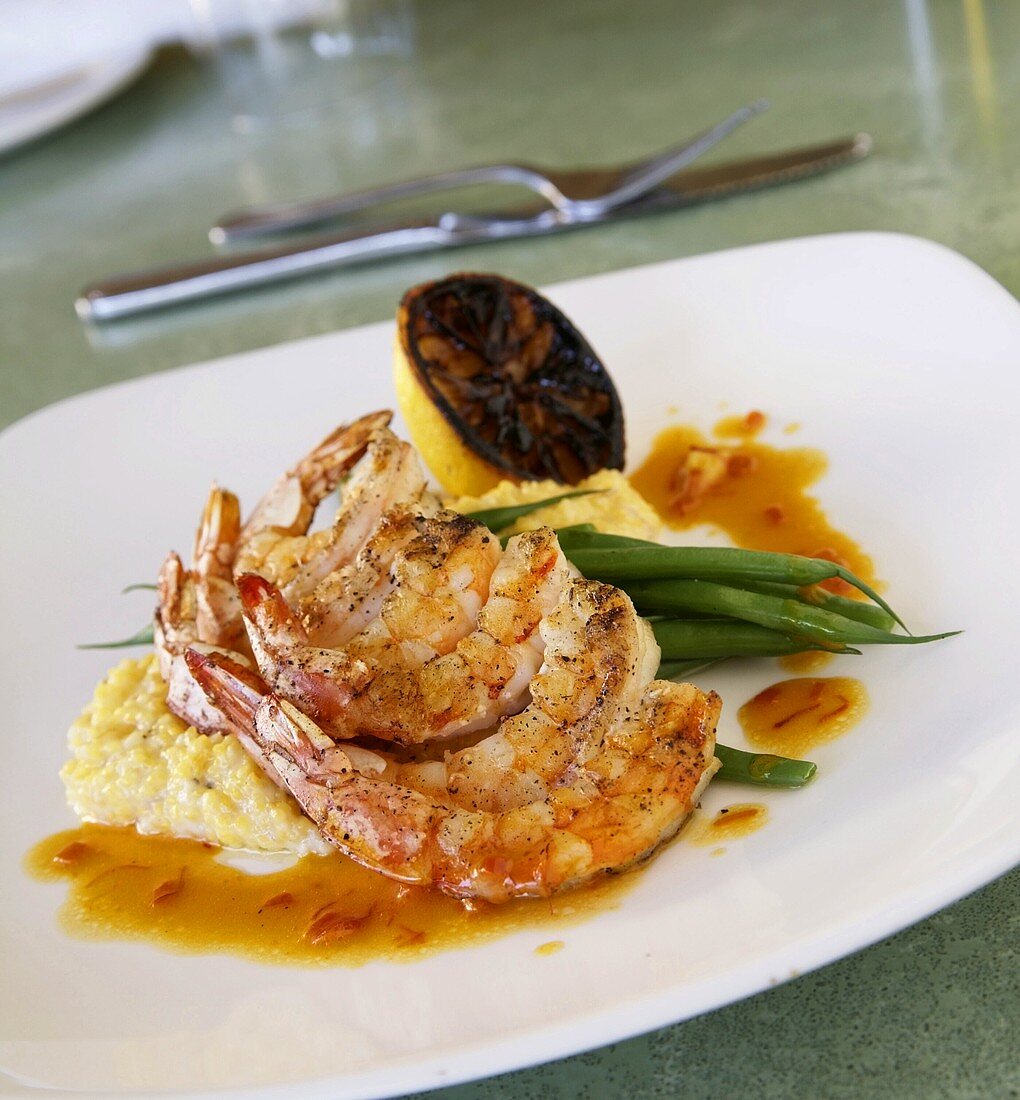Shrimp on Grits with Green Beans