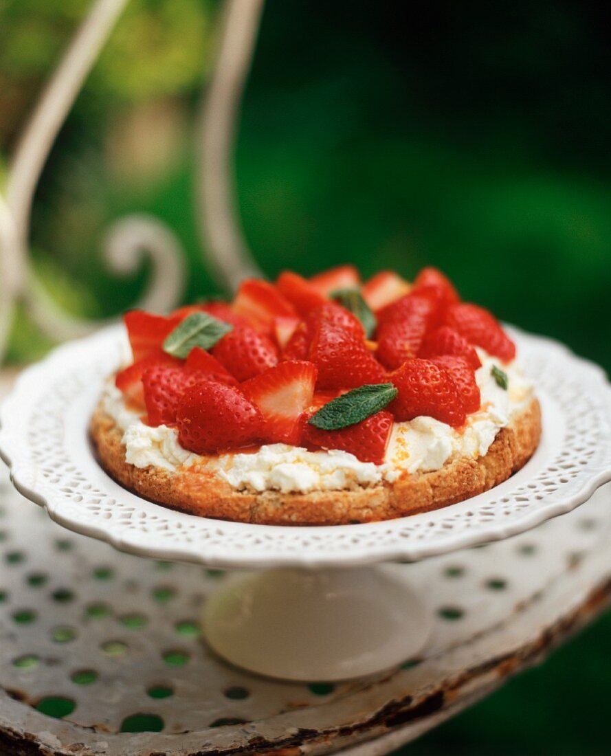 Single Layer Strawberry Shortcake on a Pedestal Dish