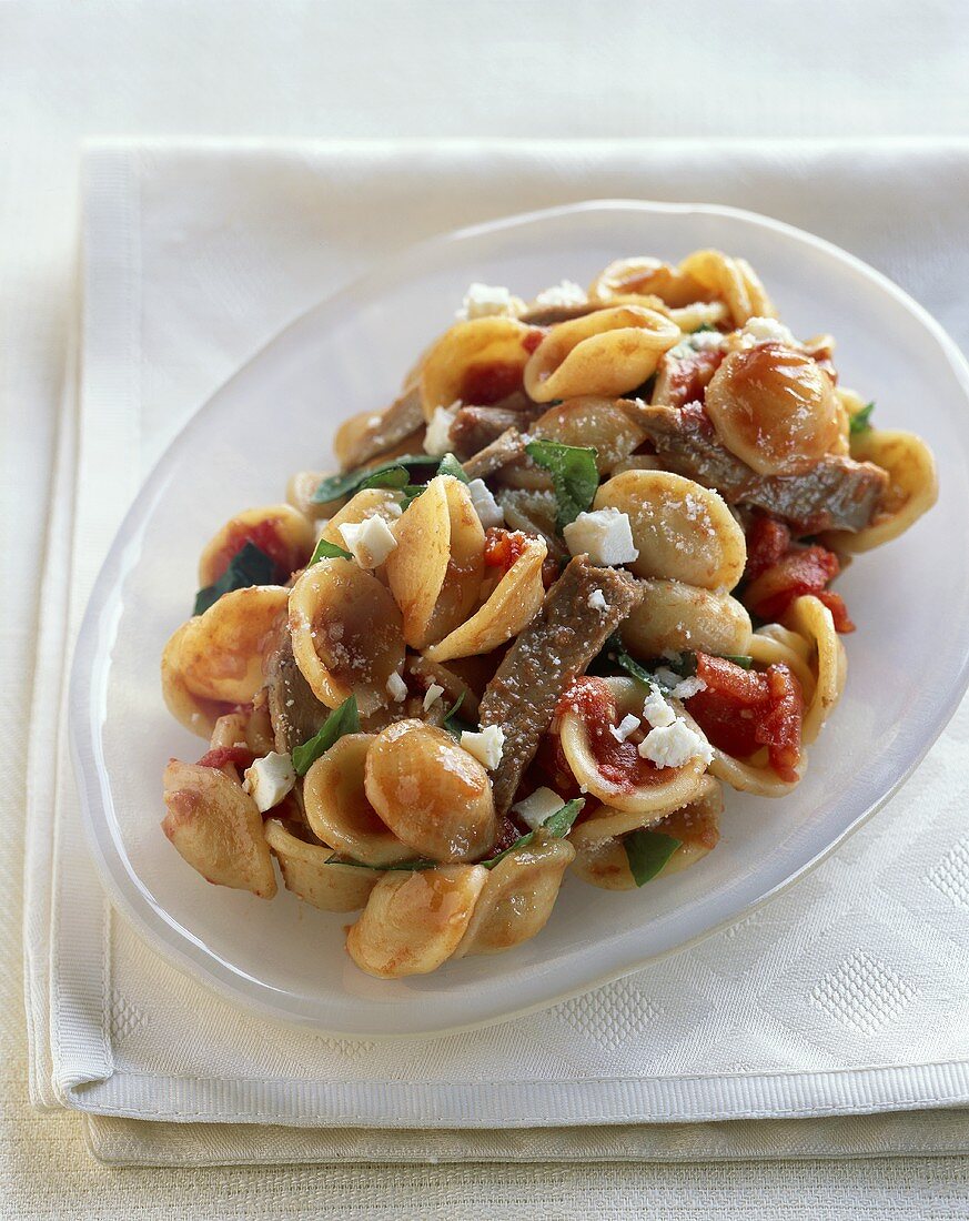 Shell Pasta with Meat, Tomatoes, Basil and Feta