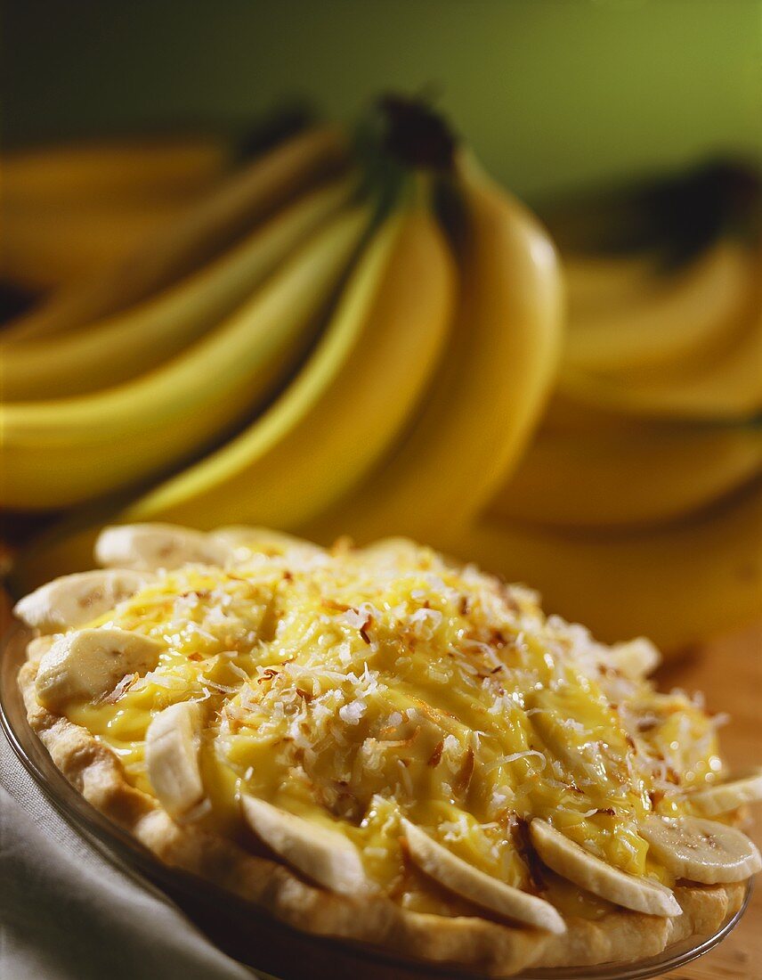 Whole Banana Cream Pie with Fresh Bananas