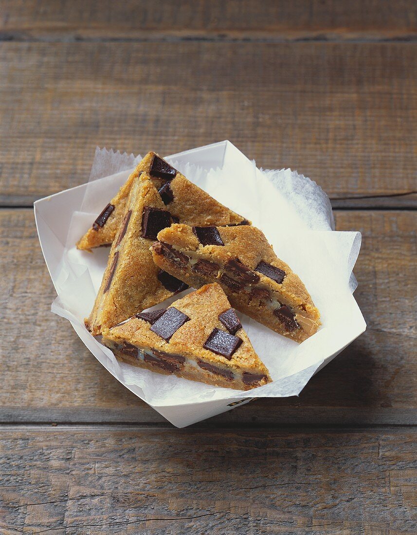 Chocolate Chunk Cookie BarsCut into Triangles