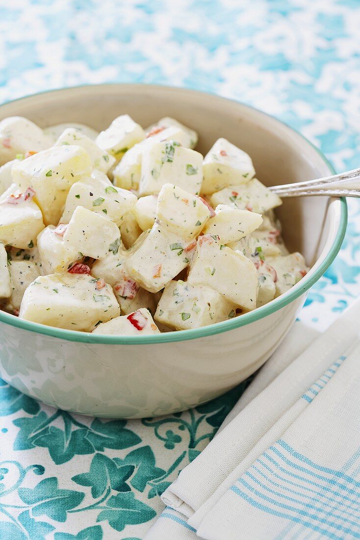 Kartoffelsalat mit Kräuterdressing