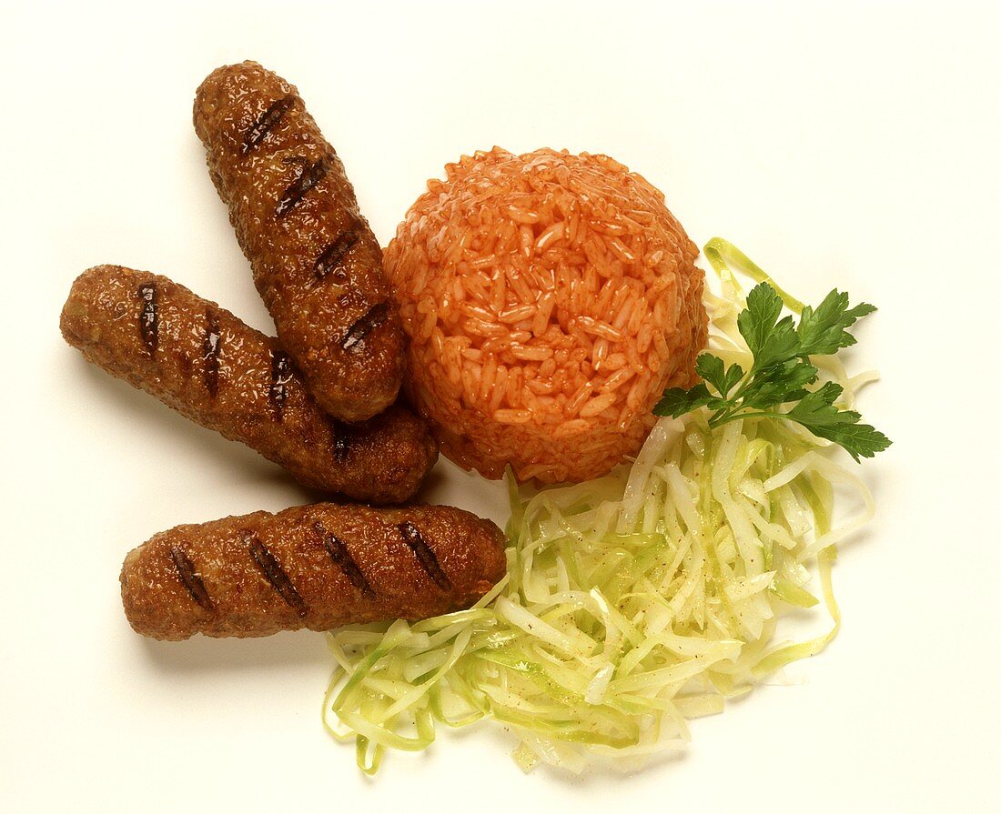 Cevapcici mit Krautsalat & Tomatenreis