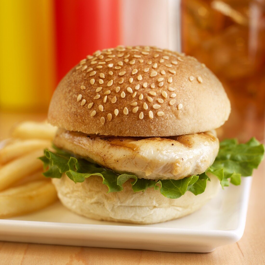 Hähnchenburger mit Pommes frites