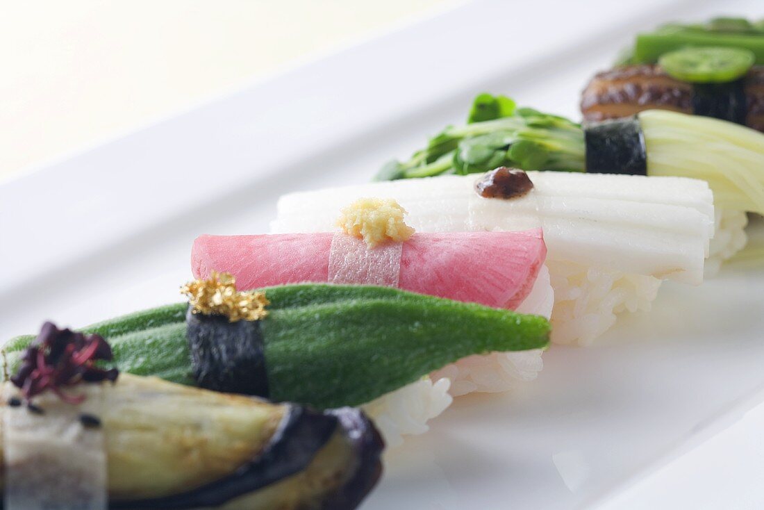 Nigiri-Sushi mit Gemüse