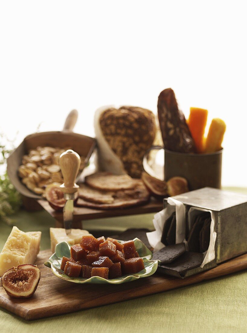 Figs, Cheese and Crackers