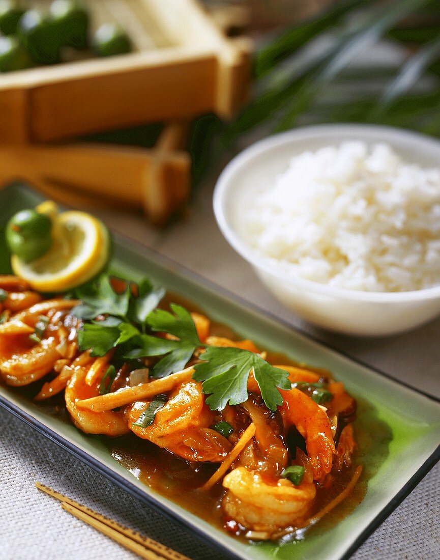 Spicy Thia Shrimp with White Rice